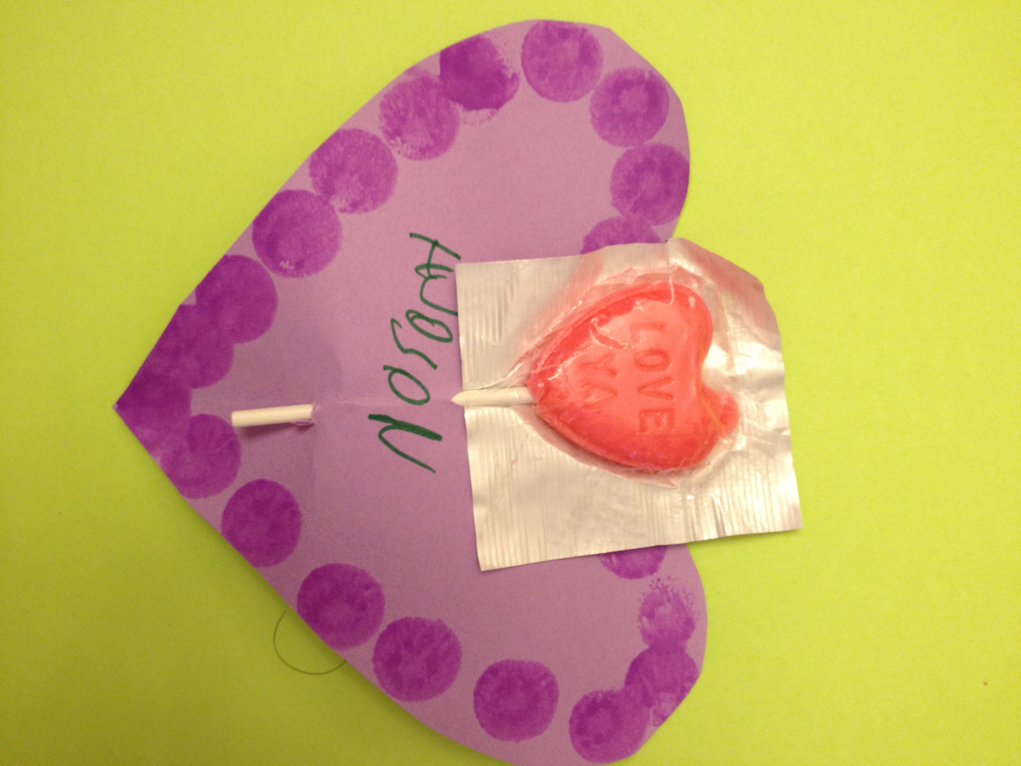 Easy Valentine's Day Craft - Savvy Sassy Moms