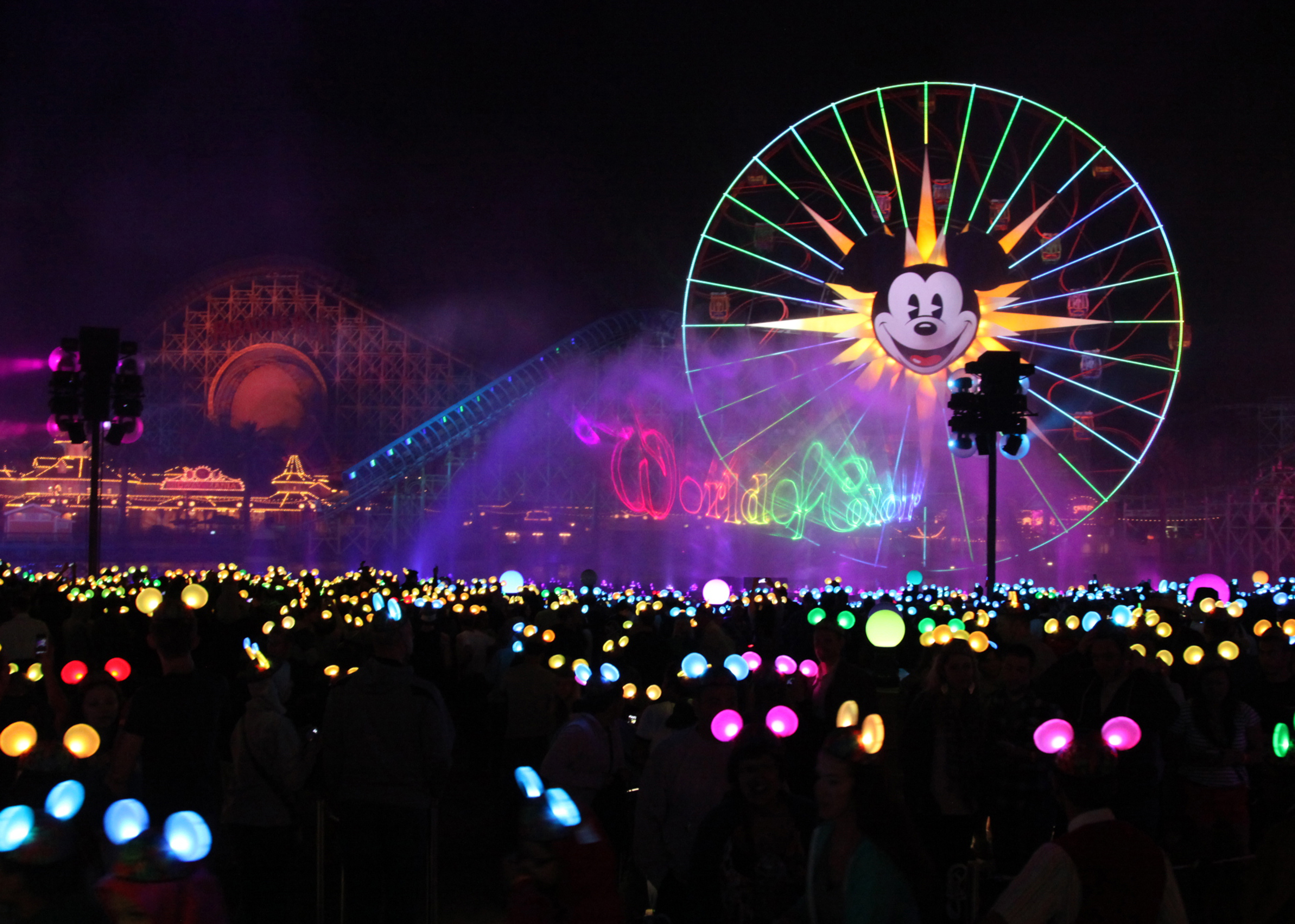 NEW! World of Color Show at Disneyland