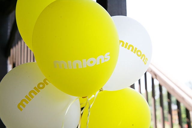 How to throw a Minons party