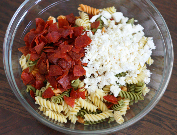 The BEST Pepperoni Pasta Salad