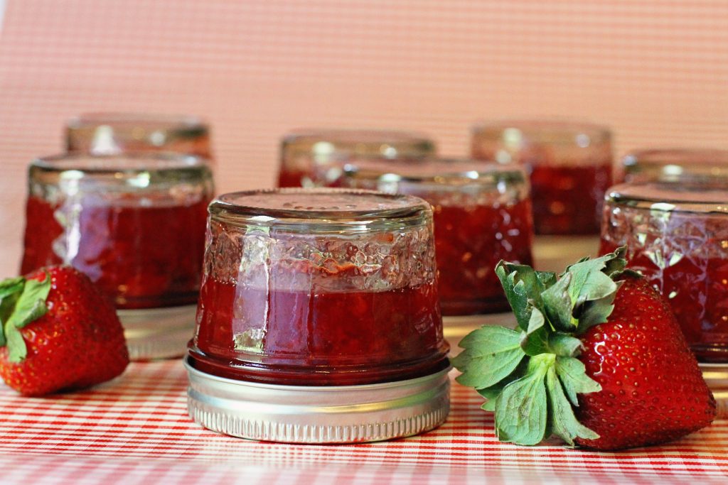 How to Make Homemade Strawberry Preserves