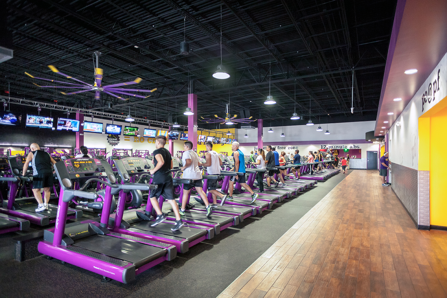 Planet Fitness The Gym For All Moms Savvy Sassy Moms
